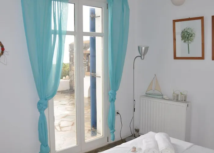 The White 펜션 Aspro Chorio